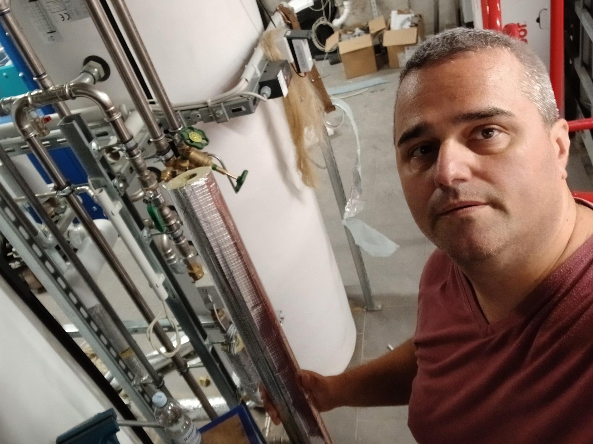 Isolierung mit Armaflex, Alukaschiert Rohrisolierung und PVC-Folie